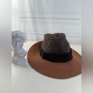 Bettina wool hat. One size